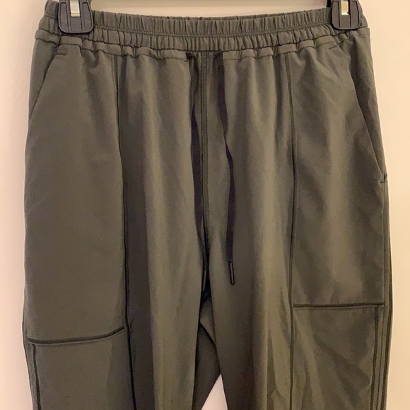 Lululemon Capris - Picture 2 of 5